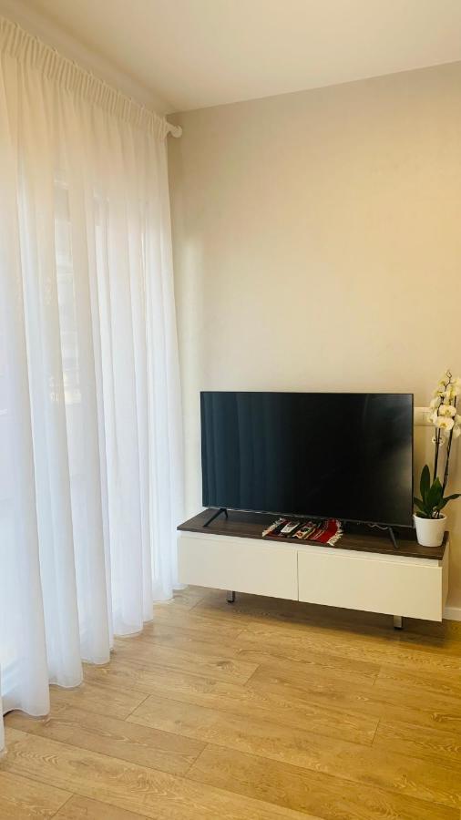 Proper Central Apartment Tirana Exteriér fotografie